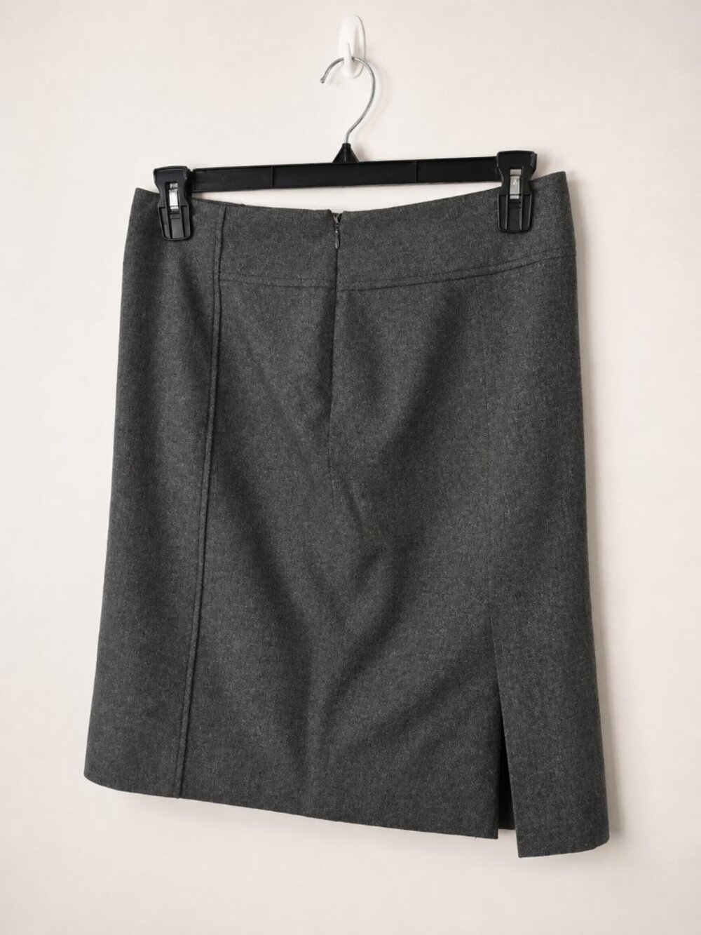 New York & Co Gray Pencil Skirt 6 Workwear - Picture 8 of 8